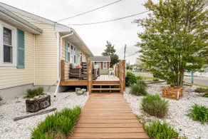 The Coral Cottage steps from the Delaware Bay! - Image 4