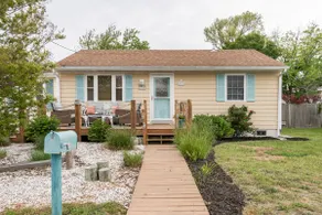 The Coral Cottage steps from the Delaware Bay! - Image 2