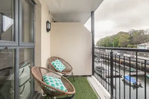 Waterside 2 bedroom apartment in Penryn - Image 5