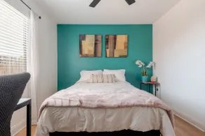 The Famous Red Door Hidden Gem Sleeps 8 LA & OC - Image 4