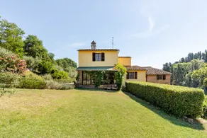 Tuscan Farmhouse with Pool in the Chianti - Image 3
