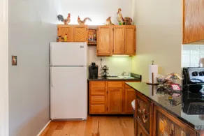 Historic, safe, central, French country apt - Image 5