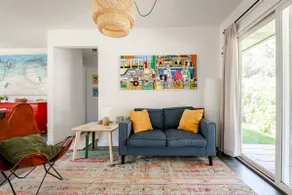 Silver Haus - Image 2