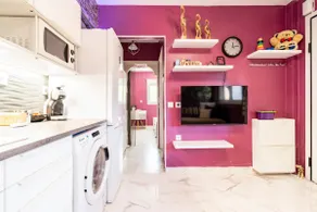 Modern house and breakfast items - Image 5