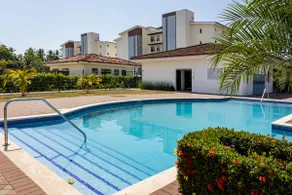Oceanfront, 24/7 security and A/C - Image 2
