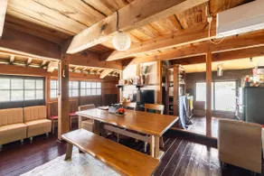25 minutes to Makino Botanical Garden, where you can stay with your Mitsui pet and visit the famous Ranman - Image 4