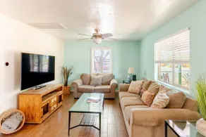 Charming Corner Bungalow in Central Tucson ! - Image 2