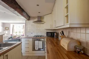 Quaker Cottage - Image 5