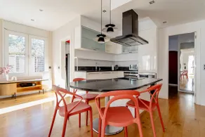 Luxury beach apt, private terrace! - Image 5