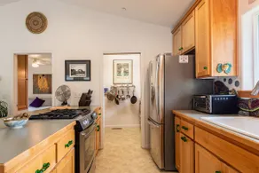 Bixel Bungalow- Cottage in Gold Rush Columbia - Image 4