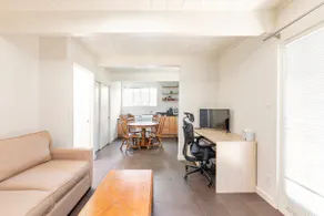 Guesthouse in Serene Neighborhood - Image 3