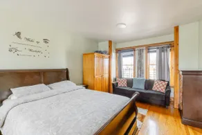 Charming and Sunfilled Studio in Brooklyn - Image 5