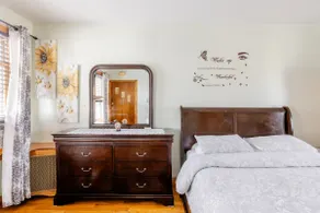 Charming and Sunfilled Studio in Brooklyn - Image 3