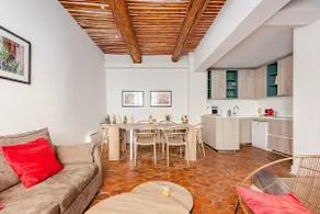 Townhouse in Mazarin district for up to 8 people - Image 2