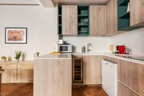 Townhouse in Mazarin district for up to 8 people - Image 5