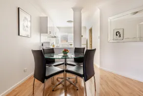 Subiaco Executive/Holiday Apartment - Image 2