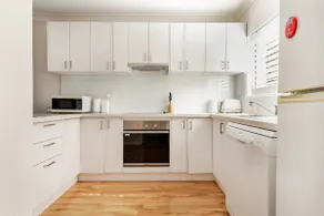 Subiaco Executive/Holiday Apartment - Image 5