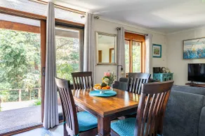 Euroka Hideaway- Great Village Location - Image 3