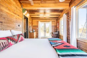 DTJT House 2 - SWIM, SOAK & STARGAZE - Image 4