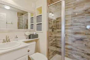Boho Basement - Private Entrance - Hot Tub - Image 4