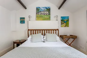 Self-contained suite in Country House Crickhowell - Image 5