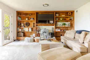 Huge 2Br/2Ba Unit w/Pvt Deck + 5 min to Ocean - Image 4