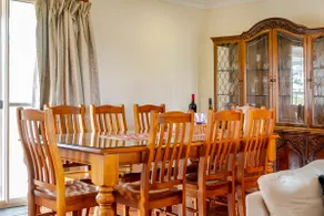 KangaWomba Lodge - Rural Retreat on 166 acres - Image 4