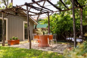 Private Boutique Retreat in Historic Monte Vista - Image 4