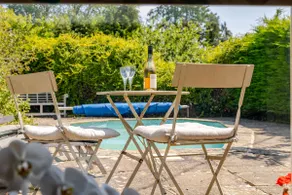 Cosy, rural apartment with breakfast hamper - Image 5