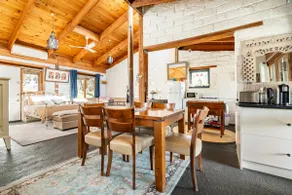 Rustic Mudbrick Cottage - Image 4