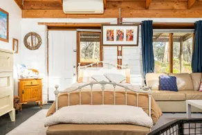 Rustic Mudbrick Cottage - Image 2