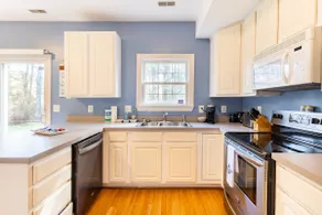 Walking Distance to Marinas & Main St! - Image 5