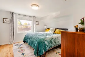 U of O Autzen -Stunning 1905 Fully Renovated Home - Image 3