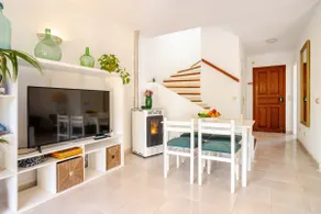 Ferienhaus \"Casa Ginebro\" in Strandnähe mit 2 privaten Terrassen und WLAN - Image 2