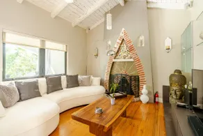 Entire Private Beautiful Home 10min drive to beach - Image 3