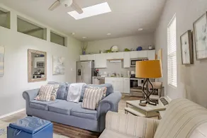 The Haven B, Cozy and clean in Denton, Texas! - Image 2
