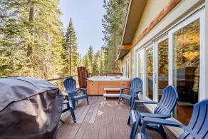 Cozy Views : Hot Tub, Steam, Arcade, Karaoke LUX! - Image 2