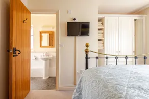 4 Star Cotswold stone cottage - Image 4