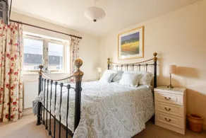 4 Star Cotswold stone cottage - Image 3