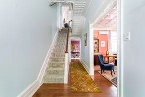 Large Historic City House 4/5 bedrooms, 3.5 baths! - Image 4