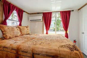 Floating 2 BD, 1 BATH Private Villa Pirates Lair - Image 4