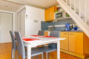 Maisonette in Residence with pool - Image 4