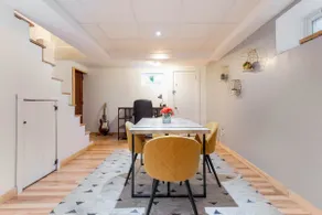 Cozy spot located minutes away from Hudson River - Image 4