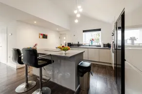 The Retreat with a rural vibe close to town centre - Image 3