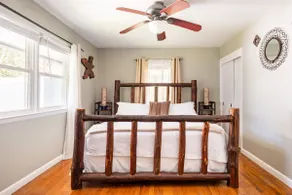 COZY HOME CLOSE TO JORDAN LAKE AND DOWNTOWN APEX! - Image 5