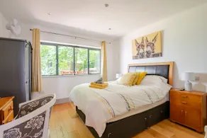 Hendrix’s cottage - Image 3