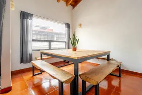 Comfortable and centrally located industrial house. - Image 3