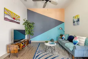 Pop Art + Guest Suite + on MTV - Merced - Image 2