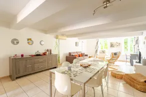Beautiful 3rd floor, air-conditioned, 2 terraces, 200 m from ancient sites - Image 3