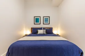 Sunny Treetop Oasis in Roscoe Village - 1BR/1BA - Image 3
